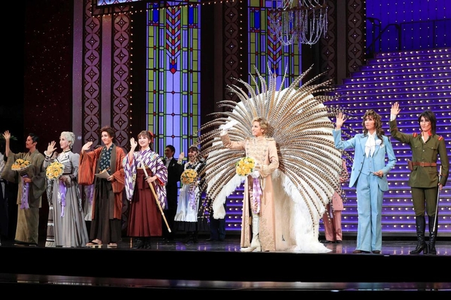 再開前日に行われた花組の通しげいこ＝７月１６日、宝塚市栄町１、宝塚大劇場（撮影・斎藤雅志）