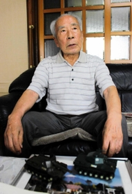 少年兵だった体験を語る森重信さん＝神戸市垂水区