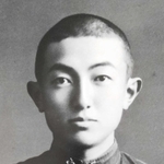 旧制長崎医科大の学生だった植田泰輔さん（芳光さん提供）