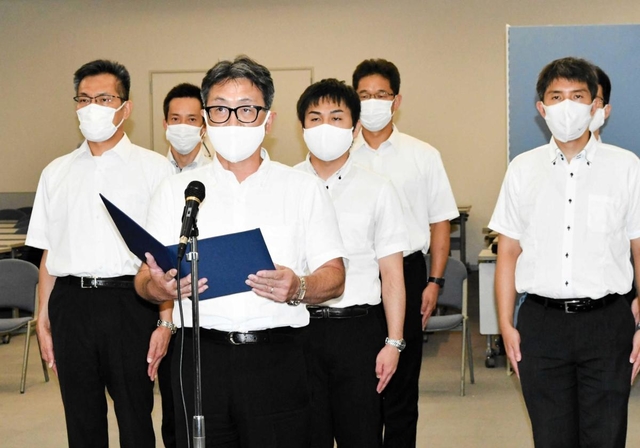 発足式で決意を述べる宮根正憲サイバーセキュリティ・捜査高度化センター長＝１日午後、神戸市中央区下山手通５（撮影・堀内達成）