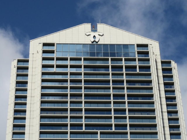 神戸市役所＝神戸市中央区