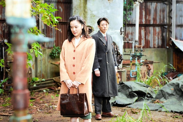 映画「スパイの妻」の一場面（（Ｃ）２０２０　ＮＨＫ，ＮＥＰ，Ｉｎｃｌｉｎｅ，Ｃ＆Ｉ）