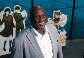 ウスビ・サコさん＝京都市左京区、京都精華大学（撮影・吉田敦史）