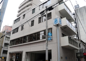 １２０年以上の歴史を持つ神戸マリナーズセンター＝神戸市中央区元町通３