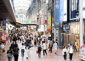 商業地で兵庫県内最高地価となった三宮センター街＝神戸市中央区三宮町１（撮影・辰巳直之）