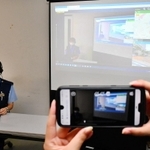 スマートフォンで撮影した画像とグーグルマップ、ストリートビューが同時に表示される＝兵庫県警