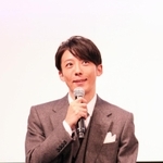記者会見した高橋一生さん＝東京都港区東新橋１