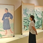 戦没画学生による日本画などが並ぶ会場＝神戸ゆかりの美術館