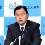就任１年を振り返る赤羽一嘉国土交通相＝東京都千代田区