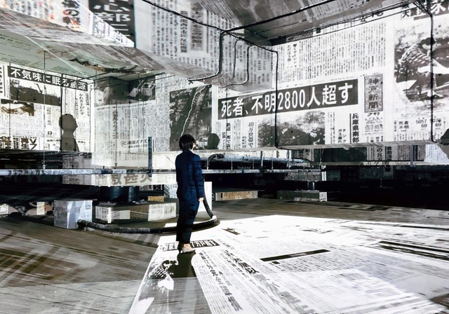 阪神・淡路大震災の記憶と教訓を伝える地下免震空間の見学プログラム＝姫路市四郷町、神戸新聞社播磨製作センター（「スペース」提供）