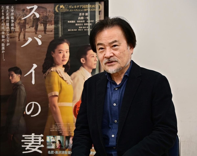 「今回の受賞は本当にラッキーなこと」と喜びを語る黒沢清監督＝神戸市中央区御幸通８（撮影・秋山亮太）
