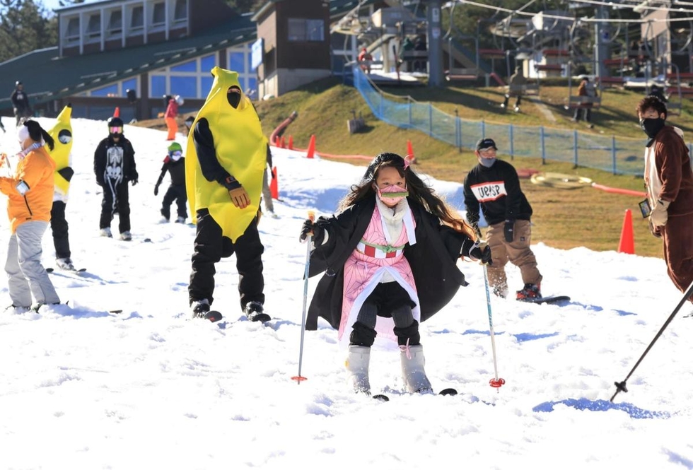 神戸新聞next 総合 六甲山スノーパーク がオープン 関西で最も早く