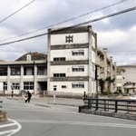 新型コロナウイルスのクラスターが発生した市川中学校＝兵庫県市川町甘地