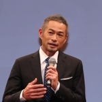 新聞大会で「スポーツが持つチカラ」と題して講演するイチローさん＝２６日午後、神戸市中央区港島中町６、神戸ポートピアホテル（撮影・大森　武）