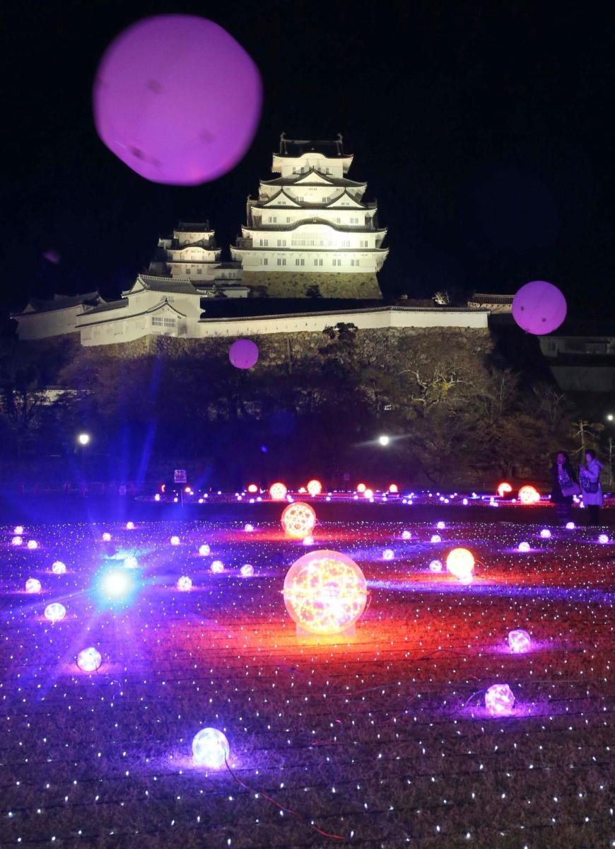 神戸新聞next 総合 一年 の移ろい 光りと音で幻想的に 姫路城で１８日から催し