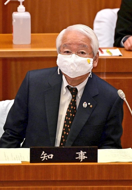 次の兵庫県知事選に出馬しないこと表明した井戸敏三知事＝１１日午前、神戸市中央区（撮影・秋山亮太）