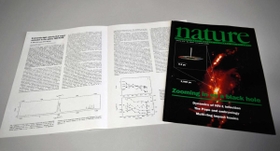 世界で初めてブラックホールの存在を証明した論文が掲載された英科学誌「ネイチャー」