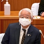 次の兵庫県知事選に出馬しないこと表明した井戸敏三知事＝１１日午前、神戸市中央区（撮影・秋山亮太）