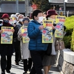 「須磨多聞線」の建設を巡り、訴訟を起こした住民ら＝１７日午後、神戸市中央区橘通２