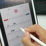 完全デジタル派の編集部員はタブレットでスケジュール管理