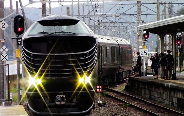 ＪＲ西日本の豪華寝台列車「トワイライトエクスプレス瑞風」（資料写真）
