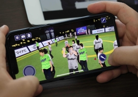 アバターで参加するファンイベント（撮影・吉田敦史）