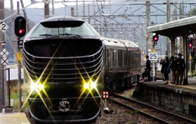 ＪＲ西日本の豪華寝台列車「トワイライトエクスプレス瑞風」（資料写真）