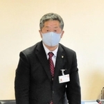丹波市議会の議会運営委員会で、一般会計補正予算案の提出を報告した林時彦市長＝丹波市役所