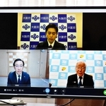 緊急事態宣言の再発令を政府に要請するよう決定した兵庫、大阪、京都３府県のオンライン知事会議＝９日午前、兵庫県庁