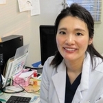 故郷を離れて勤務する大崎慶子さん。「今も母に会いたい。会って話がしたいです」＝２０２０年１１月、三重県伊賀市上野桑町、岡波総合病院