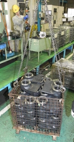 自社の太陽光パネルで発電した電力で稼働する「二川工業製作所加古川工場」＝加古川市平岡町二俣