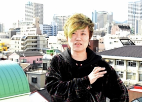 首藤義敬さん＝神戸市長田区（撮影・中西幸大）