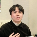 遺児家庭の窮状を訴える岡本蓮さん＝神戸市東灘区、神戸レインボーハウス