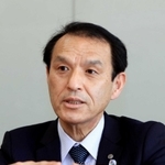 コロナ禍の学校現場の対応について振り返る西上三鶴・兵庫県教育長＝兵庫県庁（撮影・鈴木雅之）