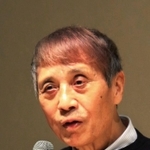 若者らに語りかける安藤忠雄さん＝兵庫県立美術館