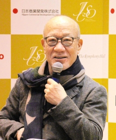 日本センチュリー交響楽団のプレーヤーとともに新感覚の音楽を開拓させると話す久石譲＝大阪府豊中市