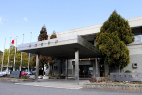 西脇市役所＝西脇市郷瀬町