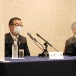 日本維新の会の党大会後、記者会見する松井一郎代表ら＝大阪市内