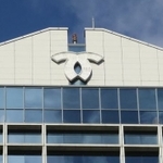 神戸市役所＝神戸市中央区