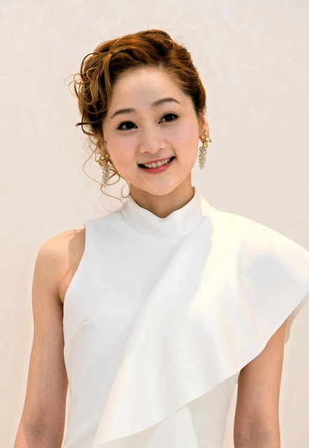 「娘役として、与えられたことがすべて。すべて受け入れ、成長しようと思ってきた」と振り返る美園さくら＝宝塚大劇場