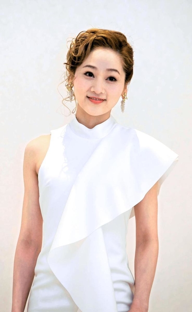 「娘役として、与えられたことがすべて。すべて受け入れ、成長しようと思ってきた」と振り返る美園さくら＝宝塚大劇場