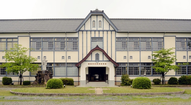 国の重要文化財に答申された西脇小学校の木造校舎＝西脇市西脇