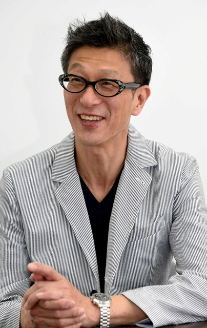 「師匠に少しでも近づきたい。でも『銀瓶、来よったな』と思ってもらえるようになるのはまだまだかな」と話す笑福亭銀瓶さん＝神戸市中央区、神戸新聞社（撮影・坂井萌香）