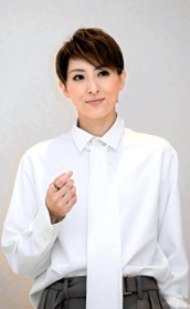 「舞台上からファンへの感謝の気持ちを余すことなく伝えたい」と話す珠城りょう＝宝塚大劇場