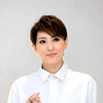 「舞台上からファンへの感謝の気持ちを余すことなく伝えたい」と話す珠城りょう＝宝塚大劇場