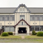 国の重要文化財に答申された西脇小学校の木造校舎＝西脇市西脇