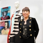 開幕初日の会場で「日本の元気を取り戻したい」と語ったコシノヒロコさん＝兵庫県立美術館