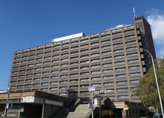 兵庫県庁＝神戸市中央区下山手通５