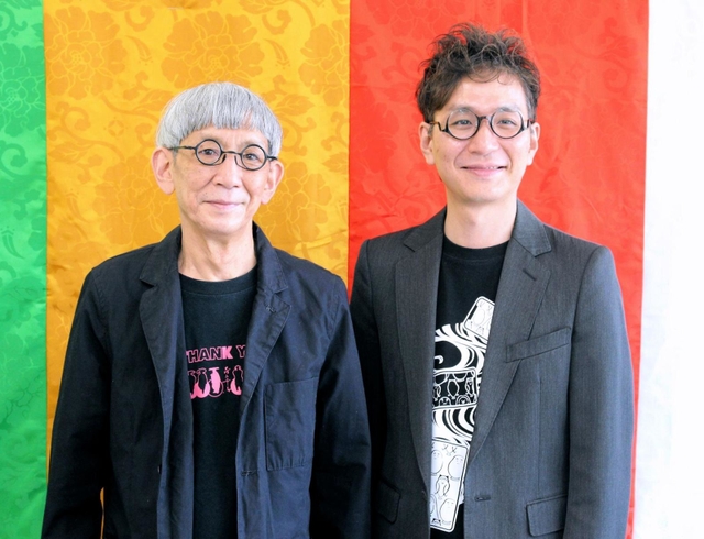 リクエストに沿った狂言祭をＰＲする（左から）茂山あきら、千之丞の父子＝大阪市北区