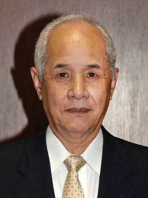 辞職表明した福田長治町長